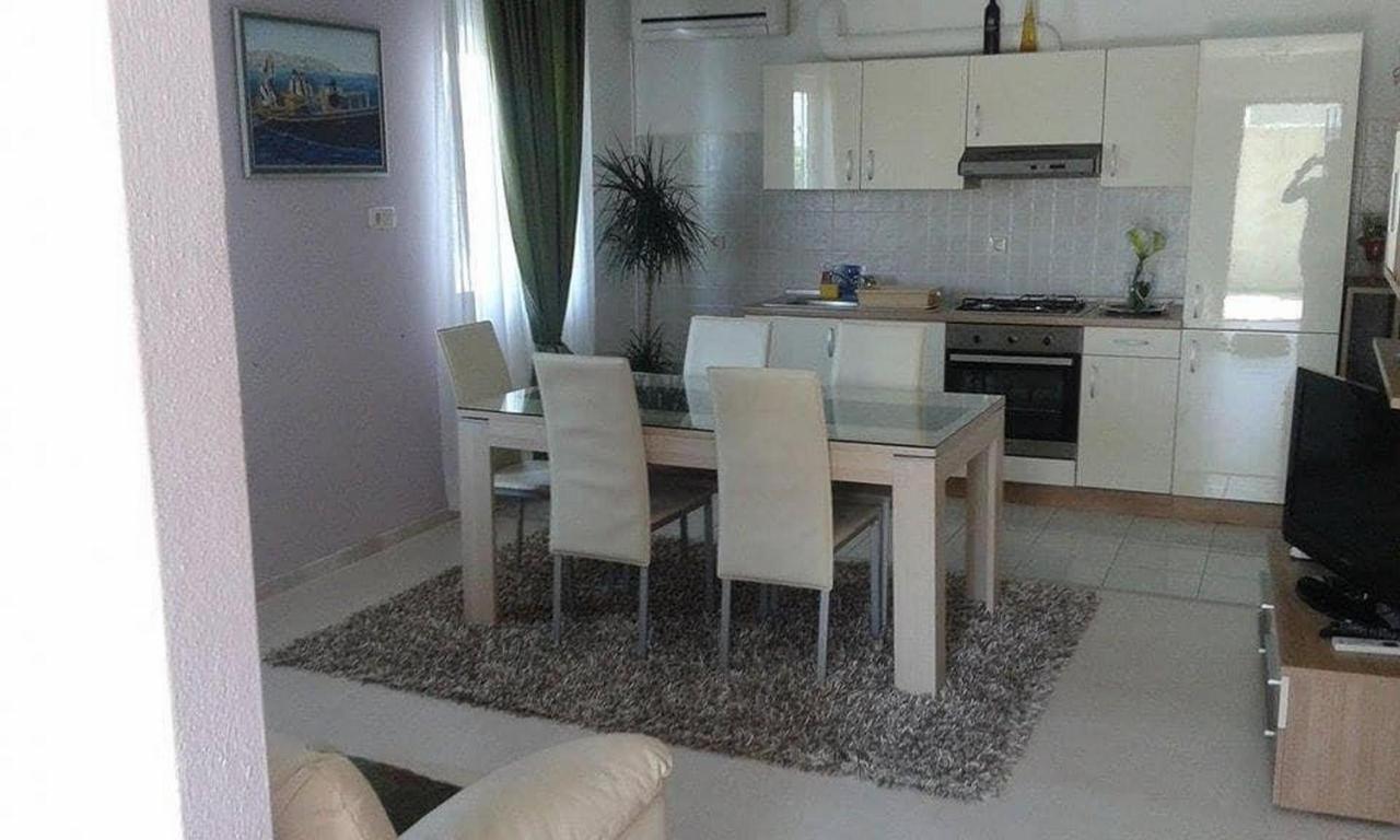 Apartman Kristina Trogir Zewnętrze zdjęcie